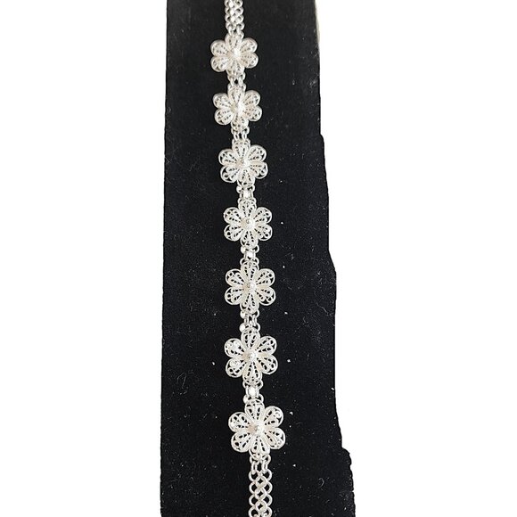 Sterling Silver Filigree Flower Bracelet. - 7 1/2". 7.4 gms. New - Picture 3 of 3